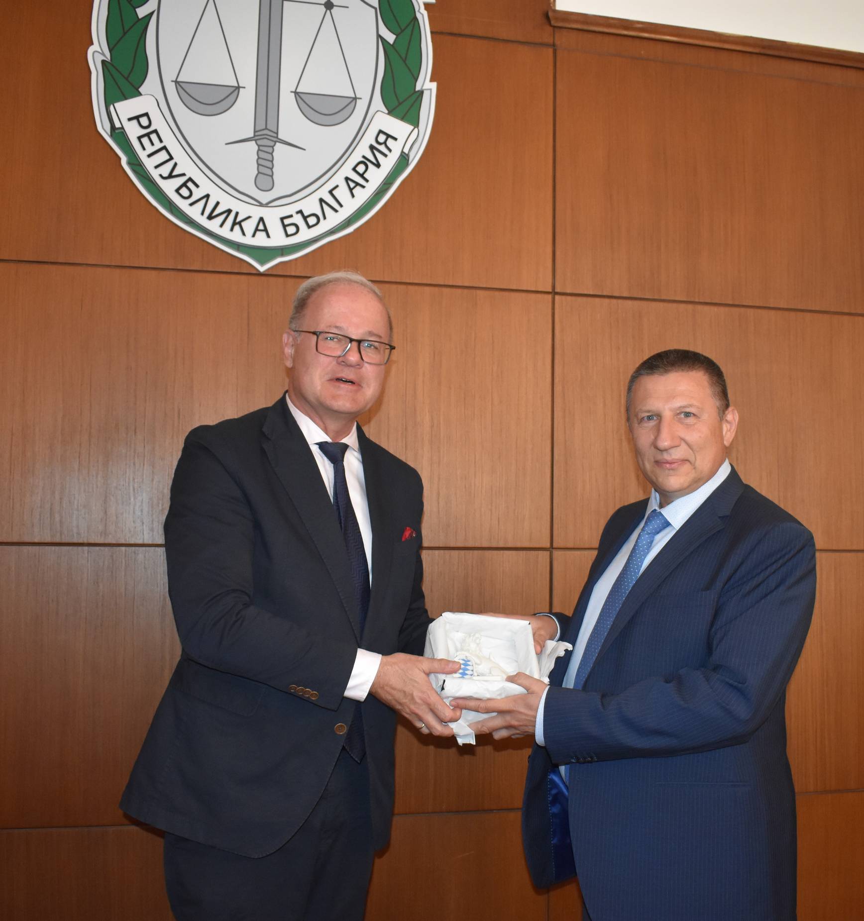 Борислав Сарафов обсъди противодействието на киберпрестъпленията и тероризма с главния прокурор на Бавария Райнхард Рьотле